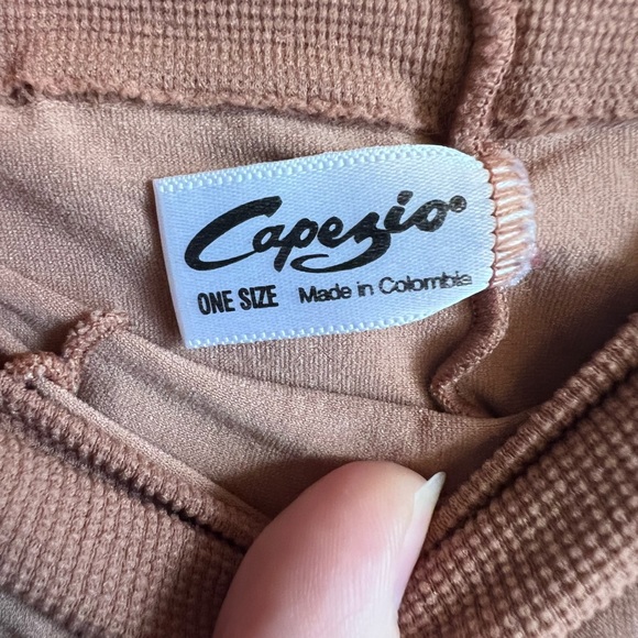 capezio, Tan Tights, One Size Fits All, Never Worn, Not transition tights, Balle - Picture 3 of 3